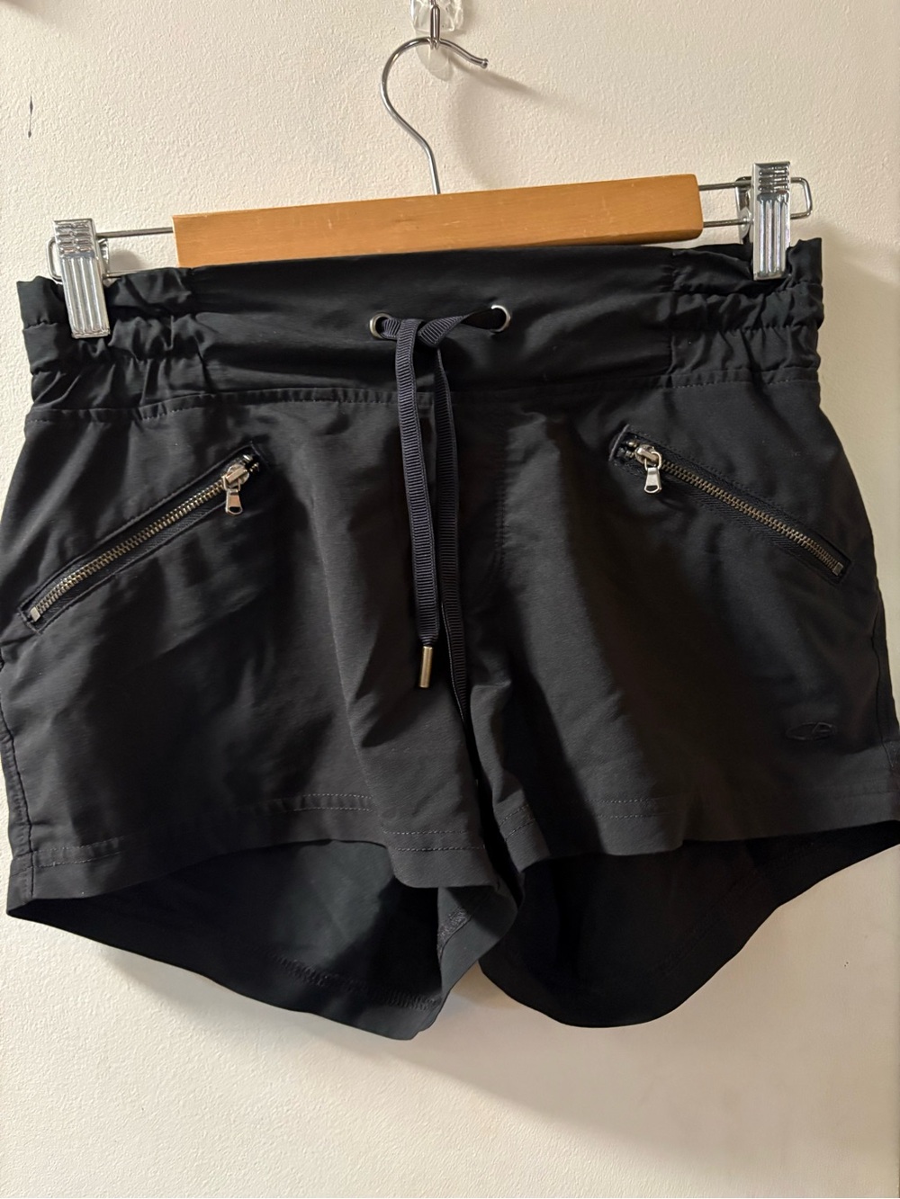 Champion Black Women's Athletic Drawstring Zip-Pocket Shorts size XS